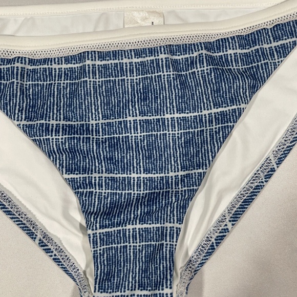 NWT‎ Tavik [ Medium ] Cassis Halter Top + Bikini Bottom Off Grid Pacific - Picture 7 of 12